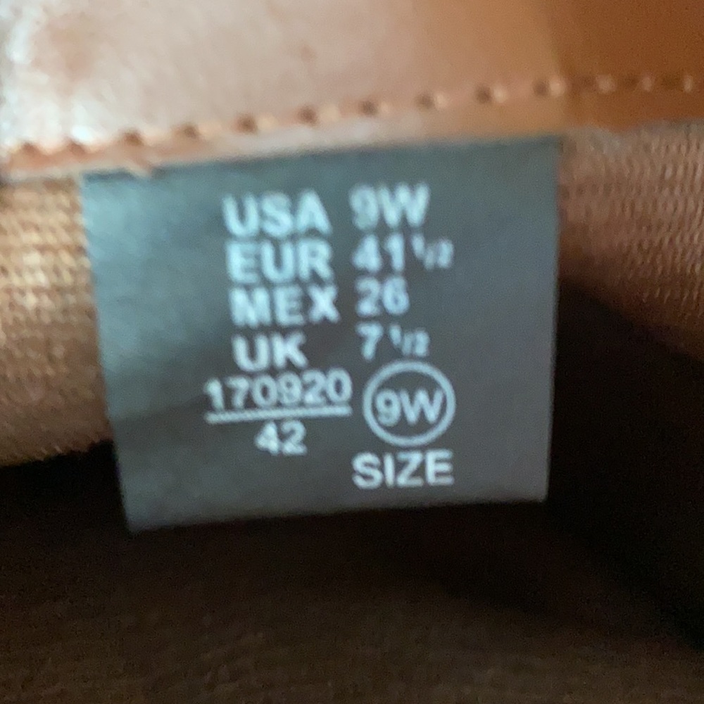 American Eagle Women’s Brown Knee High Boots - Picture 8 of 16